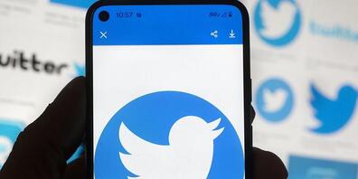Twitter hat sich nach der Übernahme durch Elon Musk und dem Chaos um Fake-Accounts mit Verifikations-Häkchen eine scharfe Warnung der US-Verbraucherschutzbehörde FTC eingehandelt. "Wir beobachten die jüngsten Entwicklungen bei Twitter mit grosser ...