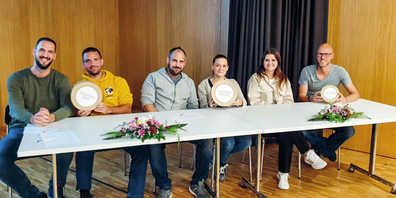 Der neu gewählte Elternratvorstand: Simon Zanoni und Thomas Rudolf (SK Steig), Stefan Eisenring und Albulena Krasiqi (SK Kronbühl), Diana Rexhaj und Michel Züger (SK Sonnenrain)