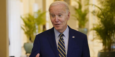 US-Präsident Joe Biden spricht vor dem Gipfeltreffen der Vereinigung Südostasiatischer Nationen (ASEAN) zu den Medien über den Verbleib der Demokraten im Senat. Foto: Alex Brandon/AP/dpa