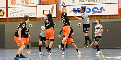Die Kadetten Schaffhausen gewinnen  30:28 gegen den HSC Kreuzlingen. 