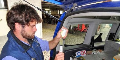 Die Tierärztinnen und Tierärzte verschreiben deutlich weniger Antibiotika als noch vor 10 Jahren. 