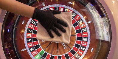 "Les jeux sont faits" - Ende Oktober ist die Frist für die Casinolizenzen ab 2024 abgelaufen. Es deutet viel darauf hin, dass sich die Spielbankenlandschaft nicht gross verändern wird. (Themenbild)