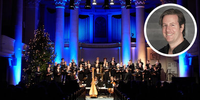 Der Wetziker Tenor singt zusammen mit dem Frauenchor Bubikon traditionelle deutsche, italienische, französische und spanische Weihnachtslieder. 