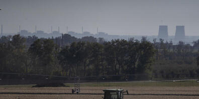 ARCHIV - Das Atomkraftwerk Saporischschja ist bereits mehrfach unter Beschuss geraten. Foto: Leo Correa/AP/dpa