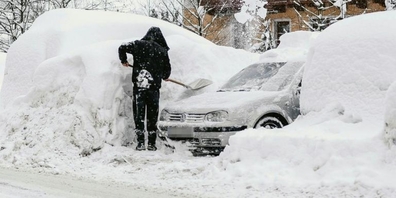 Wetterextrem: In Österreich fegt eine Schnee-Walze über das Land.