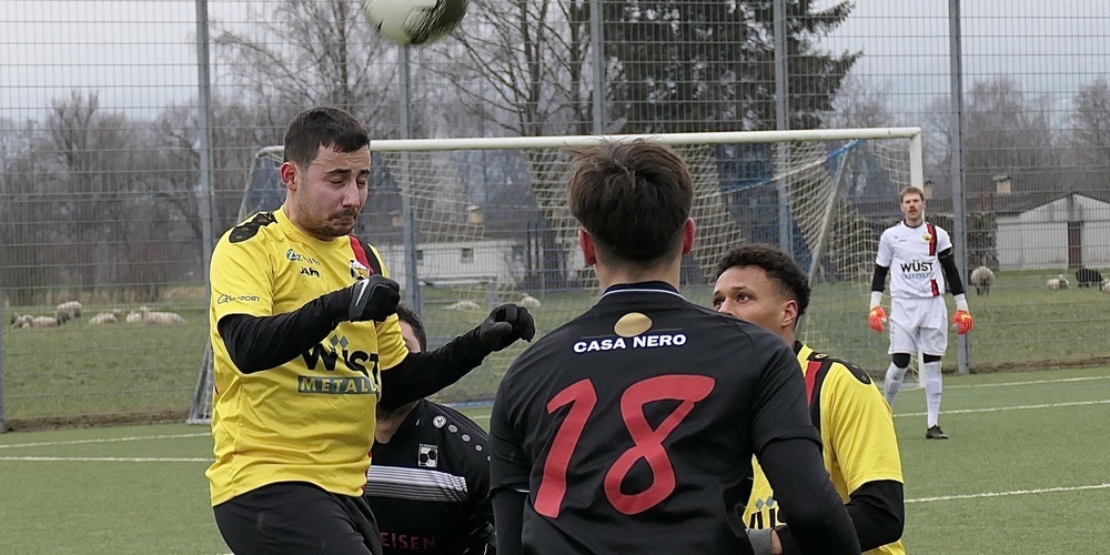 Die gelb-schwarzen Altstätter liessen dem FC Rebstein keine Chance