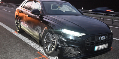 Die Folgen eines Selbstunfalls auf der A3 infolge Sekundenschlafs.