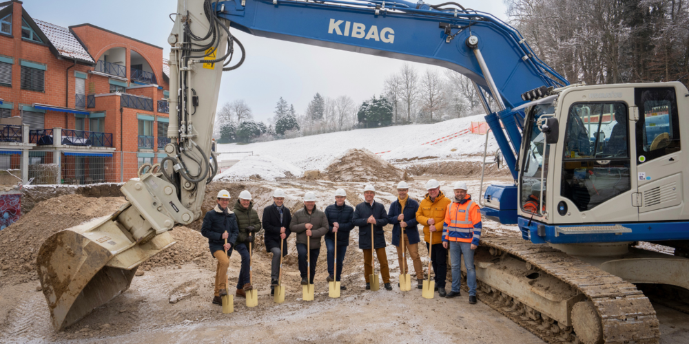 v.l.n.r. Mario Bruderer (Bruderer Bau AG), Christof Stäheli (Stäheli & Stäheli Architekten), Mesut Schmid (sgpk),  Richard Ammann (sgpk), Pascal Huber (sgpk), Andreas Bauer (Bauer & Partner AG), Stephan Tappeiner (Slongo AG),  Paul Christinger (HASTAG), Alfred Jäggi (KIBAG