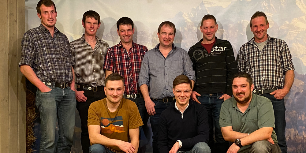 v.l.n.r.: Stehend Raphael Ott, Wendelin Schneider, Benj Scherrer, Ruedi Länzlinger, Andreas Müller und Markus Fust. Kniend Reto Breitenmoser, Kantonsrat Ruben Schuler und Kantonsrat Mirco Gerig.