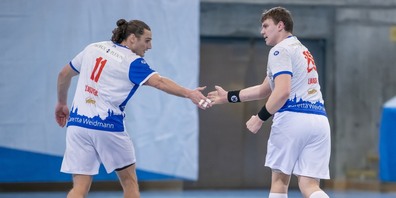 Dominanter Auftritt der Hoppers mit Iso Sluijters (links) und Lukas Laube (rechts) gegen den HSC Suhr Aarau.