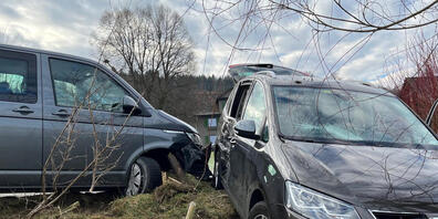 Beim Zusammenprall zweier Autos in Götighofen TG sind am Samstag drei Kinder verletzt worden.