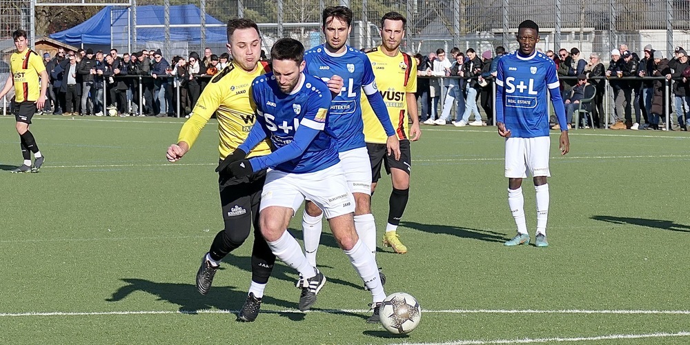 In der ersten Partie des «Alpha-Cup» kommt es zum Duell zweier Turnierfavoriten. 