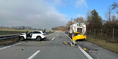 Am Dienstag ist es auf der Autobahn zu einer Kollision gekommen. 