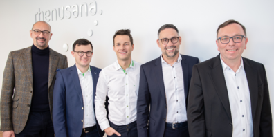 Guido Mitterer (v.l.), rhenusana-Geschäftsführer, Rhema-Messeleiter Simon Büchel und sein Nachfolger Michael Dietrich sowie Juan Fernandez, Leiter Vertrieb bei der rhenusana und Tagungsleiter Ralph Dietsche freuen sich über die Verlängerung der Partnerschaft um weitere drei Jahre.