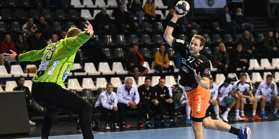 Das Hinspiel in Prešov gewannen die Kadetten (hier Jost Brücker) mit 37:31. 