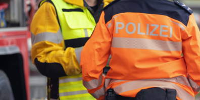 Aus dem durch den Brand zerstörten Haus in Yverdon VD sind vier Leichen geborgen worden.