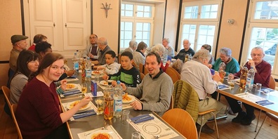 “En Guete“ beim Fastenzmittag in Henau am 2. März 2023.