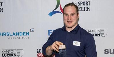 Schwingerkönig Joel Wicki hat den Luzerner Sportpreis 2022 gewonnen.