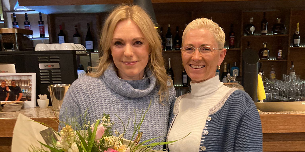 Petra Seitz (links), abtretende Kassierin und Vereinspräsidentin Diane Klee