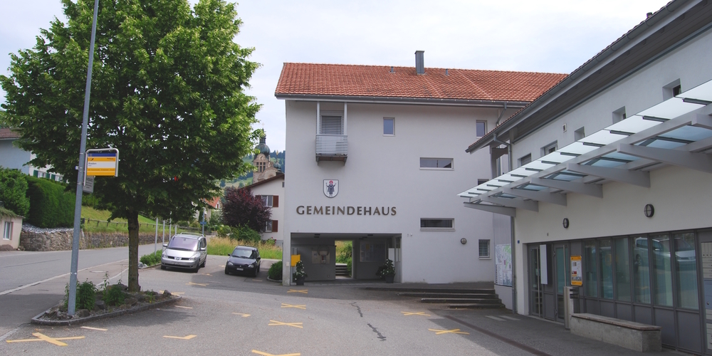 Das ehemalige Gemeindehaus Rieden erhält beim Umbau eine Photovoltaikanlage. (Archivbild)
