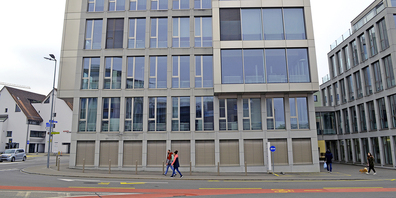 Die Credit Suisse hatte im Wohnund Bürohaus an der Pfäffiker Bahnhofstrasse 1 mit ihren Schaltern das Erdgeschoss belegt. Mit möglichen Nachmietern ist man gemäss der Verwaltung in Kontakt.