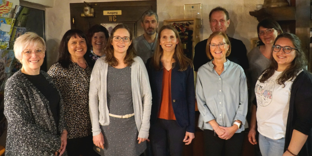 Von links nach rechts: Katja Bernoi, Claudia Sgier, Jasi Hutter, Karin Heeb, Alexey Neubauer, Simone Brückner, Esther Kluser, Ivo Bürge, Alice Eugster, Carmen Weisskopf