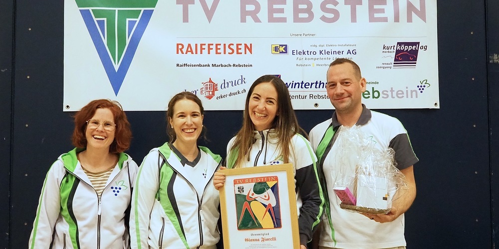 Gianni Fiorelli (3. v.l.) wurde zum Ehrenmitglied ernannt