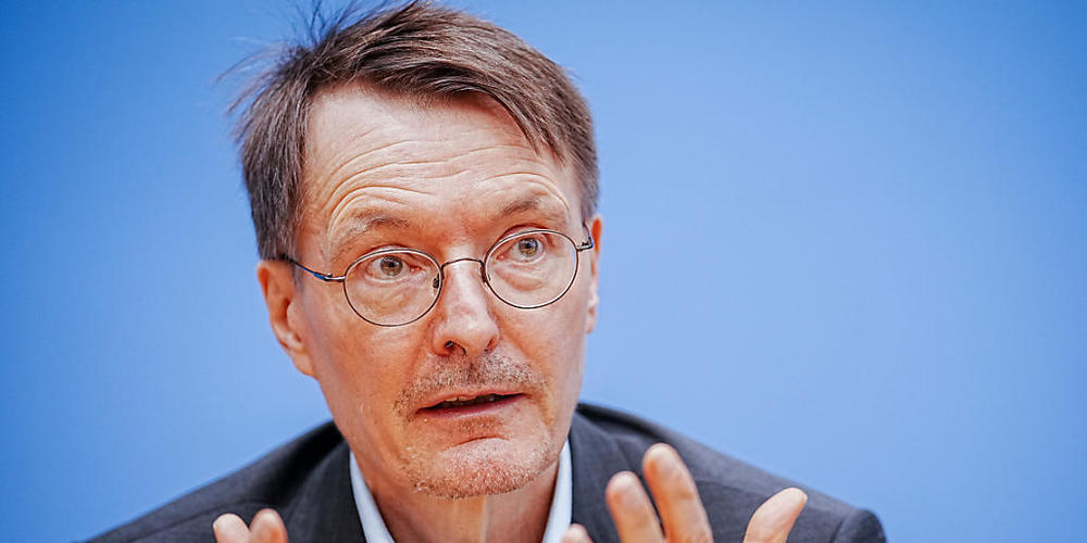Will den Einstieg von "Heuschrecken" in Arztpraxen verhindern: der deutsche Gesundheitsminister Karl Lauterbach. (Archivbild)