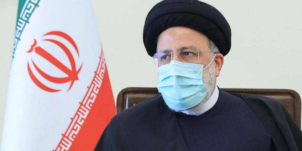 Irans Präsident Ebrahim Raisi bekräftigt seine harte Linie im Umgang mit Gegnern des islamischen Herrschaftssystems. Foto: Iranian Presidency Office/APA Images via ZUMA Press Wire/dpa