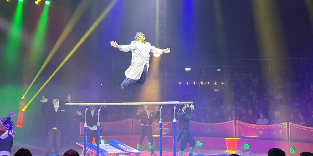 Die Holmikers in Aktion: Auftritt im Heilbronner Weihnachtscircus.