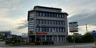 Am Cucaracha-Kreisel in Pfäffikon steht das Seedamm Business Center, dass auch die FTX Europa AG beherbergt. 
