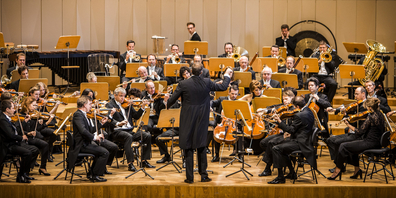 Das Sinfonieorchester lädt ein, zu seiner Musik zu tanzen.