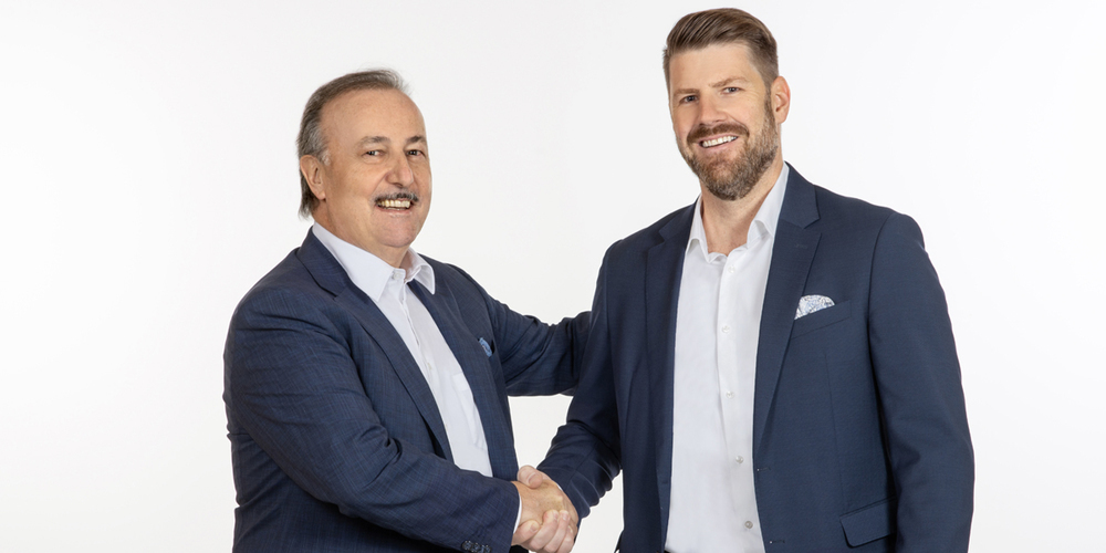 Wechsel bei der Zurich-Generalagentur in Sargans: Remo Dannacher (rechts) ist der neue Leiter, Jonny Tschirky bleibt der Firma als Firmenkundenberater erhalten. 