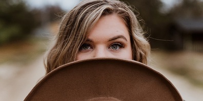 Die besten Tipps, um Kurven in Szene zu setzen und Problemzonen gekonnt zu kaschieren .