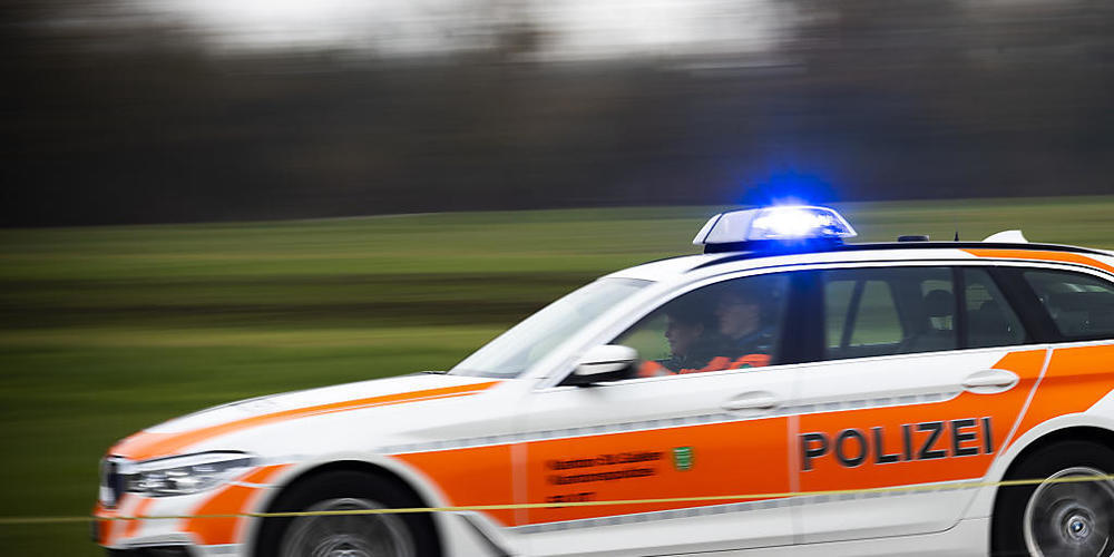 Eine Frau ist in Mels betrunken vom Polizeistützpunkt davon gefahren. Sie konnte angehalten werden. (Symbolbild)