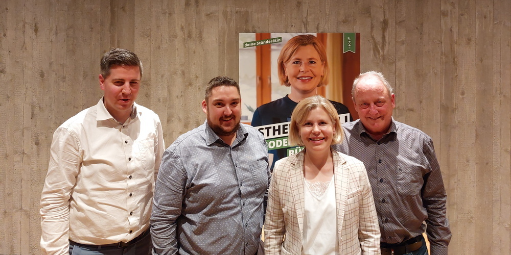 v.l.n.r.: Thomas Bösch (Präsident SVP Toggenburg), Mirco Gerig (Kantonsrat), Esther Friedli (Nationalrätin und Ständeratskandidatin) und Christian Spoerlé (Kantonsrat).