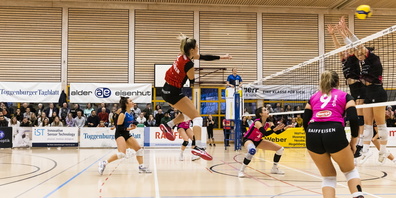 Die Angreiferinnen von Wattwil hatten es schwer gegen das gut organisierte Team von Glaronia.
