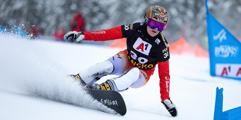 Schnell unterwegs: Julie Zogg gewinnt souverän den Parallelslalom in Bansko. 