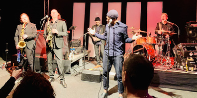 Machen James Brown alle Ehre: die Soulvision Allstars mit Sänger Rich Fonje