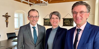 Bild, v.l.: Administrationsrat Fridolin Eberle aus Bad Ragaz, Administrationsrätin Pascale Baer-Baldauf aus Rorschach und Administrationsratspräsident Raphael Kühne aus Flawil.