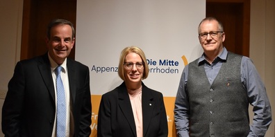 Im Bild v.l.: Gerhard Pfister, Claudia Frischknecht und Werner Rüegg.