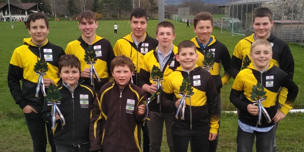 hintere Reihe von links: Silvio Buschor, Robin Walt, Sandro Eugster, Daniel Gasenzer, Dario Steiger, Johannes Eggenberger; vordere Reihe von links: Leandro Buschor, Andrin Guntli, Fabian Rusch, Lars Kobler