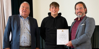 Von links nach rechts: Kaspar Wetli (Präsident RC Rheintal), David Rohner, Sandro Hess (Leiter RC-Berufsdienst)