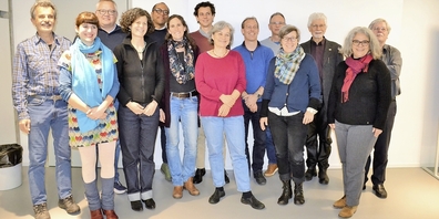 Das ist der VLZ (v. l.): Mario Mariani, Olivia Romanelli, Res Guggisberg, Michèle Bättig, Andrew Katumba, Diana Marti, Sebastian Vogel, Sandra Gloor, Stefan Heller, Brigitte Fürer, Andreas Hasler, Ueli Nagel, Monica Sanesi, Rolf Peter Müller. Es fehlt Christine Bräm.