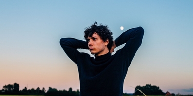Singer/Songwriter Tobias Jensen gastiert demnächst im Schänner Kulti.