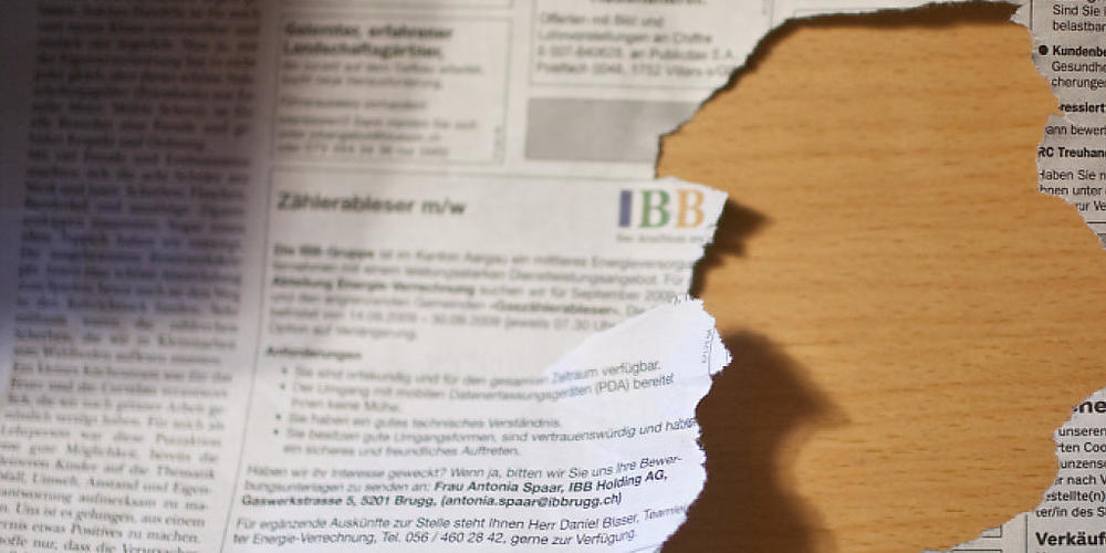 Die Schwyzer Regierung erkennt keinen Mehrwert von generellen Print-Stelleninseraten. (Symbolbild)