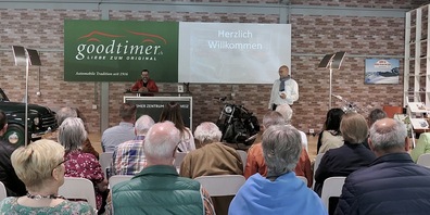 Goodtimer-Chef Marcel Widler präsentierte die Versteigerungslose und Ralph Beck schwang den Hammer