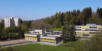 Im Schulhaus Zil waren die Lehrer mit der Schulleiterin unzufrieden.