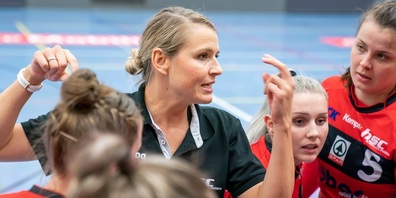 Unter Cheftrainerin Kristina Ertl-Hug hat sich der HSC Kreuzlingen in der höchsten Schweizer Spielklas-se, der SPAR Premium League 1, etabliert. 