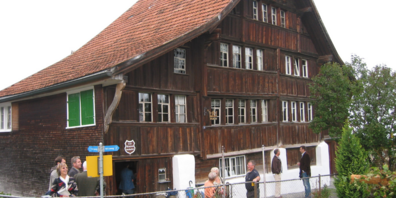 Das Museum Wolfhalden befindet sich im 400 Jahre alten Haus «Alte Krone» oberhalb des Kirchplatzes.